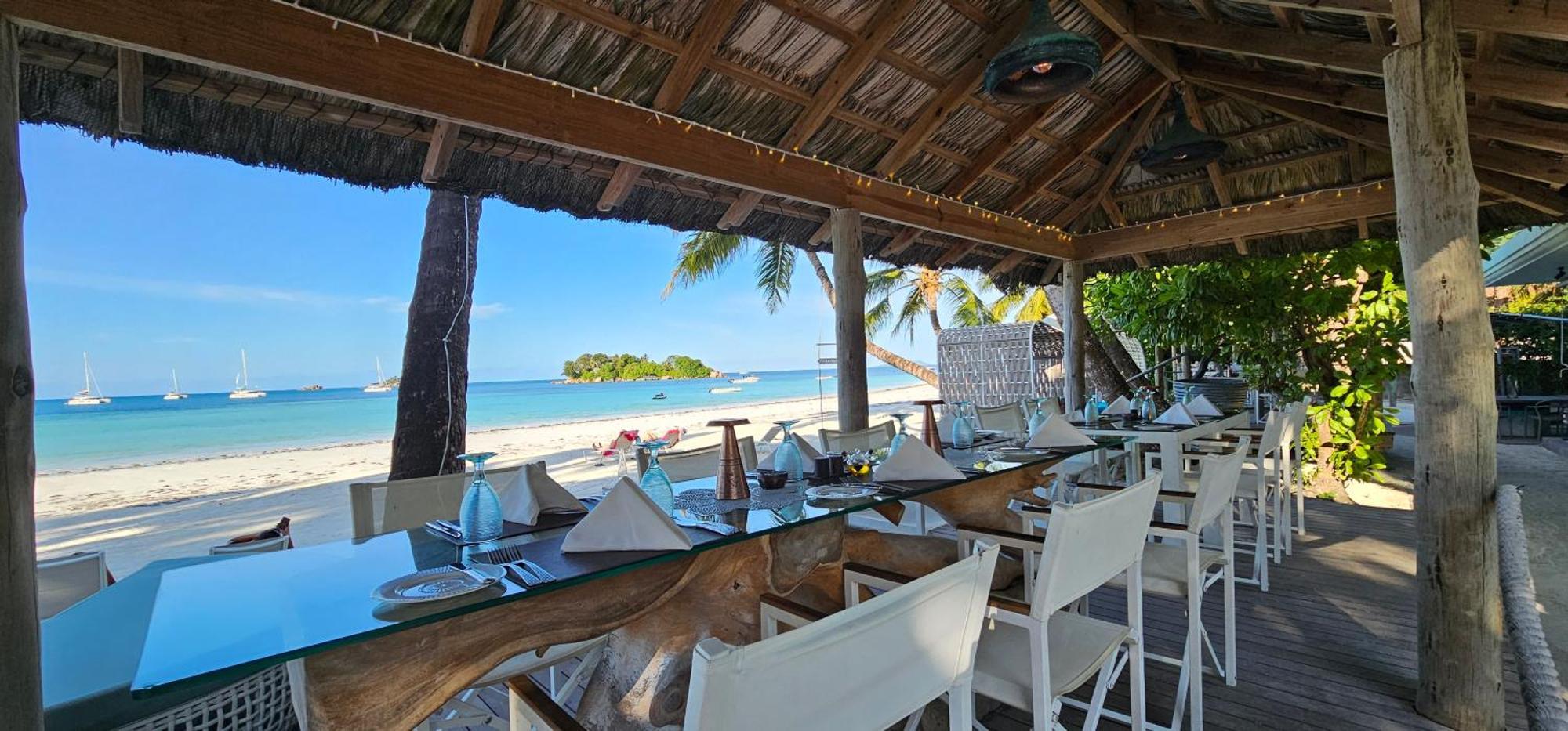 Hotel Le Duc De Praslin Baie Sainte Anne Exterior photo