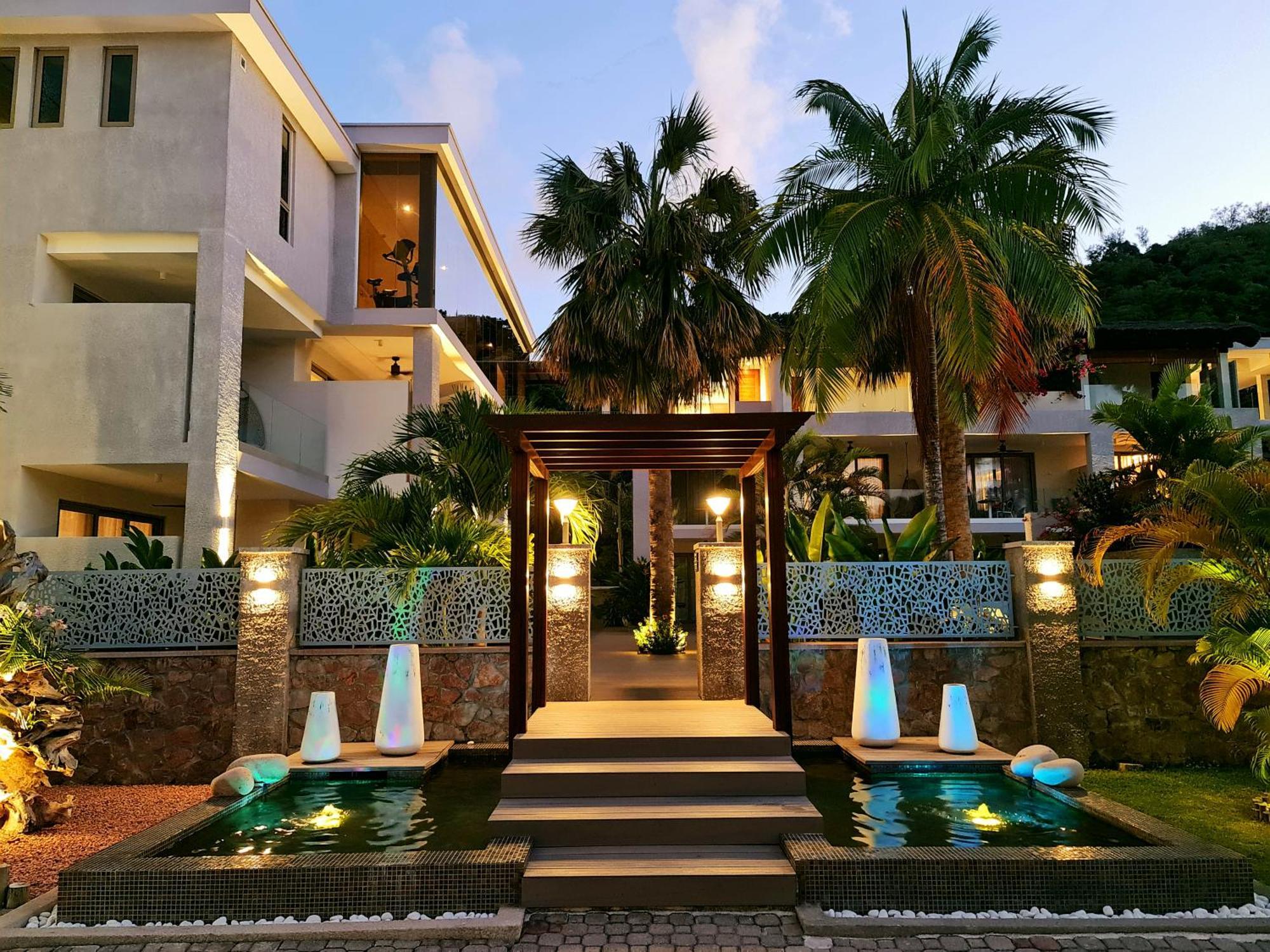 Hotel Le Duc De Praslin Baie Sainte Anne Exterior photo