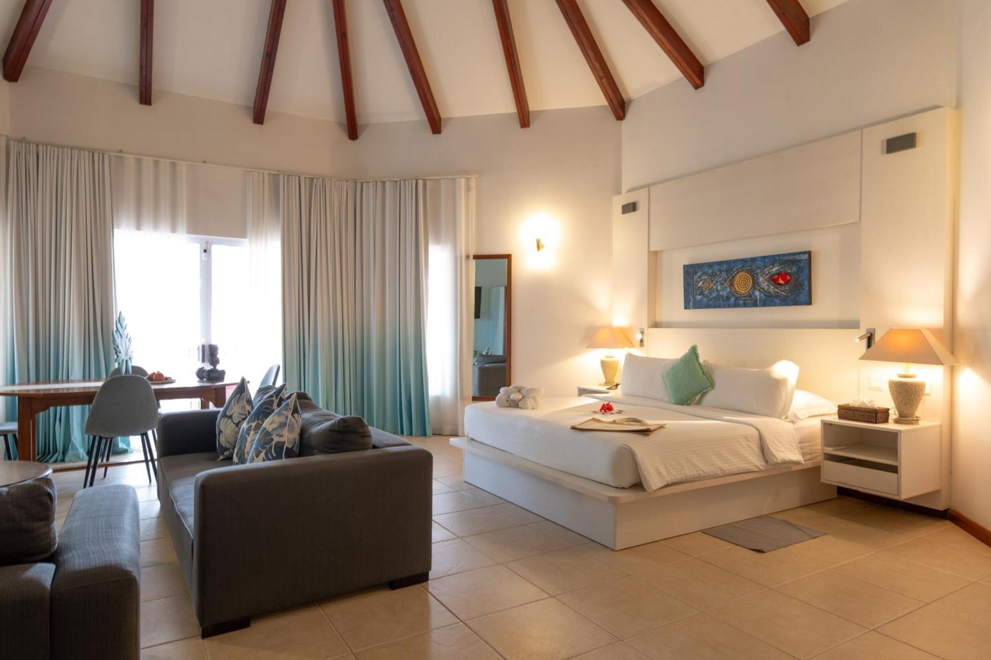Hotel Le Duc De Praslin Baie Sainte Anne Exterior photo