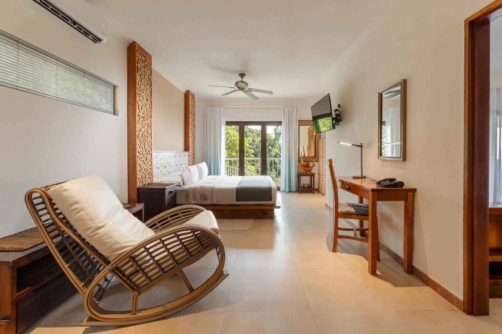 Hotel Le Duc De Praslin Baie Sainte Anne Exterior photo